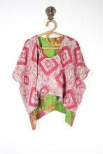 Carica l&#39;immagine nel visualizzatore di Gallery, Dreamer Kantha Top S/M (11988)