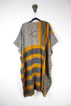 Cargar imagen en el visor de la galería, Kantha Ishka Kaftan (16759)