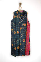 Load image into Gallery viewer, Mahuya Hooded Vest L/XL (6103)