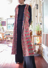Load image into Gallery viewer, Mahuya Hooded Vest (3291)