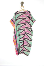 Load image into Gallery viewer, Mantra Kantha Tunic (8416)
