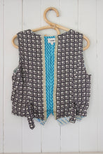 Load image into Gallery viewer, Moksha Reversible Kantha Vest M (3021)