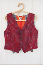 Load image into Gallery viewer, Moksha Reversible Kantha Vest M (3031)