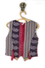 Load image into Gallery viewer, Moksha Reversible Kantha Vest S (3012)