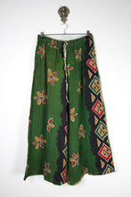 Carica l'immagine nel visualizzatore di Gallery, Kantha Palazzo Pants 2XL (16431)