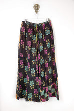 Load image into Gallery viewer, Kantha Palazzo Pants XL (6707)