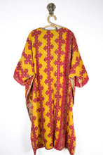 Cargar imagen en el visor de la galería, Kantha Ruana Long Sleeve (12534)