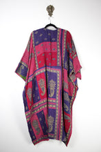 Load image into Gallery viewer, Kantha Ruana Long Sleeve (17556)