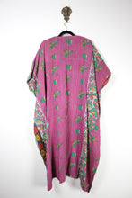 Load image into Gallery viewer, Kantha Ruana (17568)