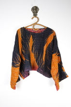 Load image into Gallery viewer, Saral Kantha Top (15748)