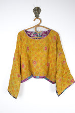 Load image into Gallery viewer, Saral Kantha Top (15801)