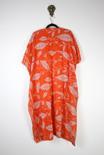 Load image into Gallery viewer, Sari Ruana (16975)