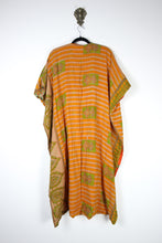 Load image into Gallery viewer, Sari Ruana (17001)