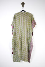 Load image into Gallery viewer, Sari Ruana (17007)