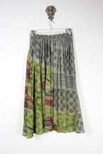 Load image into Gallery viewer, Sarita Silk Skirt M (6540)