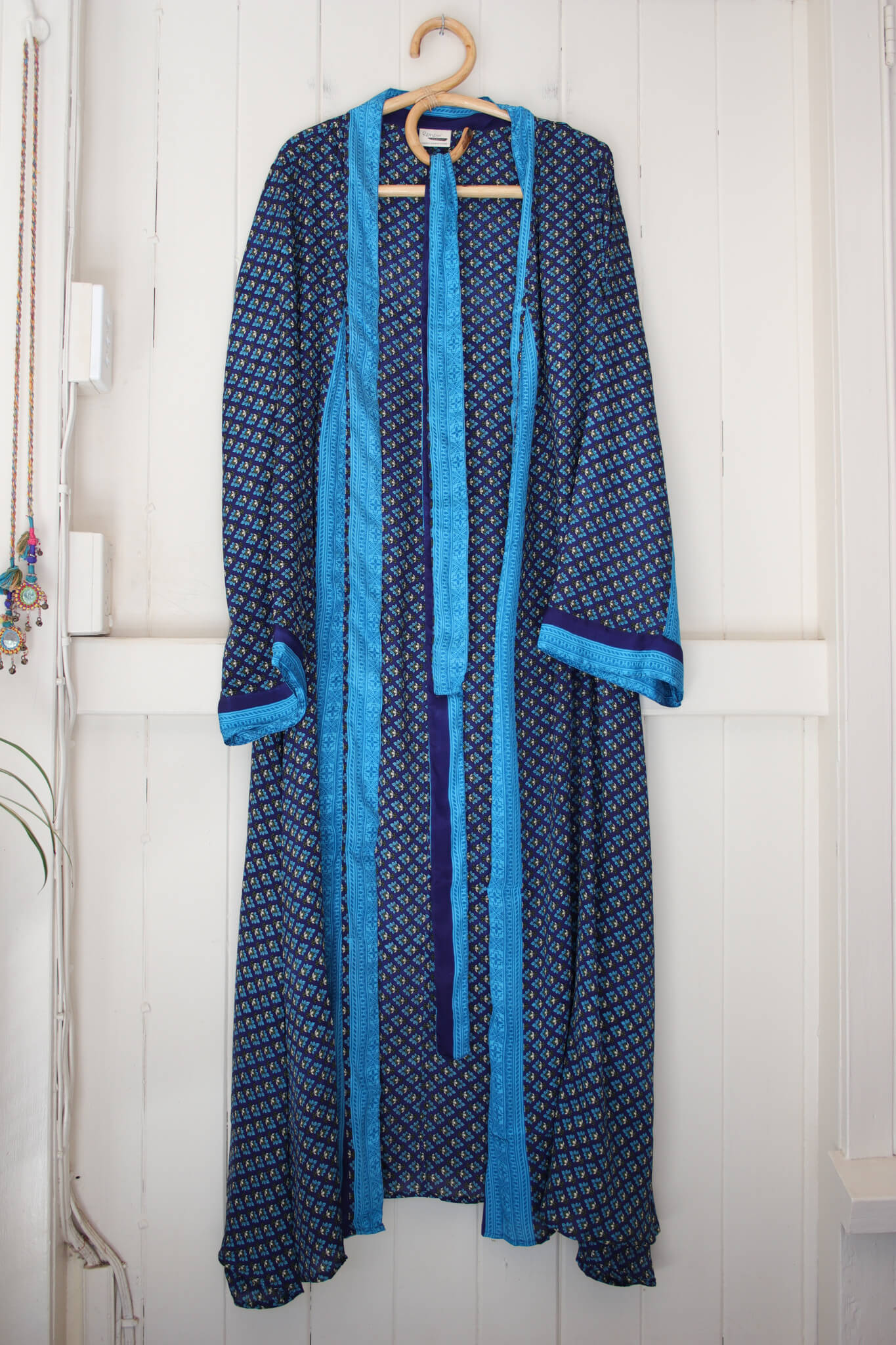 Devi Silk Robe (3368)