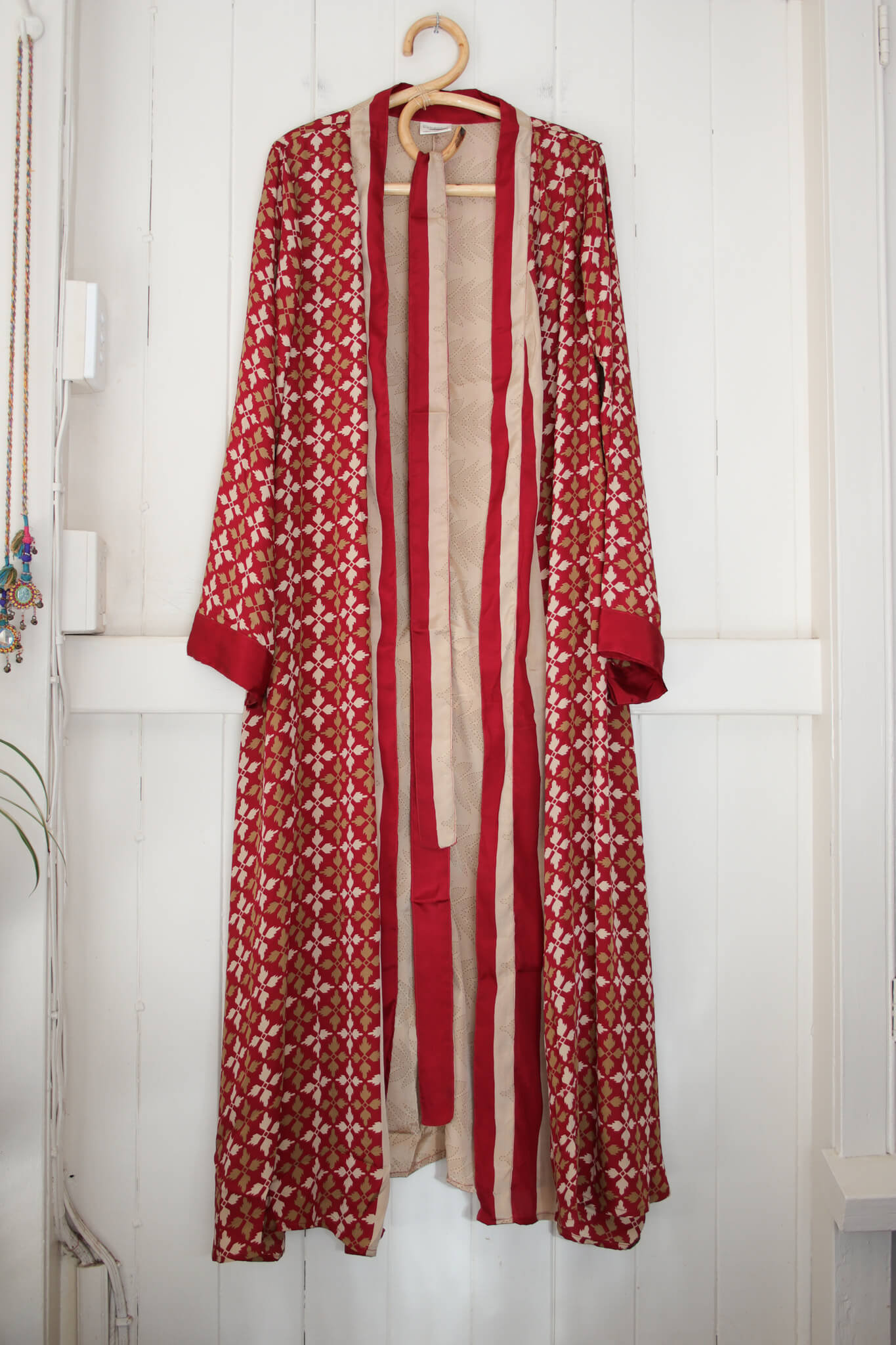 Devi Silk Robe (3386)