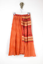 Load image into Gallery viewer, Sarita Silk Skirt S (6500)