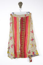Charger l&#39;image dans la galerie, Sundar Kantha Skirt 2XL (13619)
