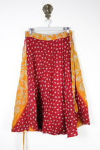 Charger l&#39;image dans la galerie, Sundar Kantha Skirt L (13601)