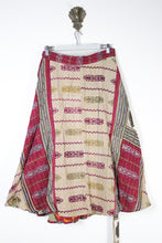 Charger l&#39;image dans la galerie, Sundar Kantha Skirt L (13602)