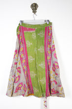Charger l&#39;image dans la galerie, Sundar Kantha Skirt L (13604)