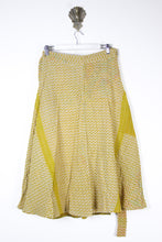 Charger l&#39;image dans la galerie, Sundar Kantha Skirt L (13608)
