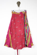 Charger l&#39;image dans la galerie, Sundar Kantha Skirt S (13584)