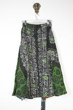 Charger l&#39;image dans la galerie, Sundar Kantha Skirt S (13585)