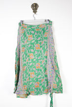 Charger l&#39;image dans la galerie, Sundar Kantha Skirt XL (13615)