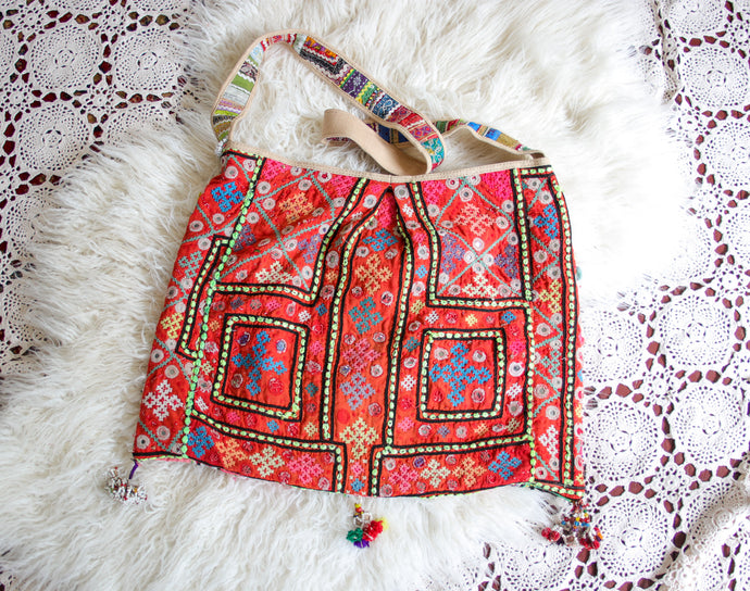 Banjara Gypsy Bag (d)