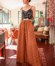 Load image into Gallery viewer, Silk Palazzo Pants S/M (102)