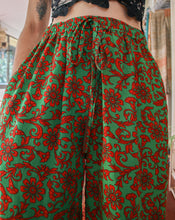 Load image into Gallery viewer, Silk Palazzo Pants S/M (116)